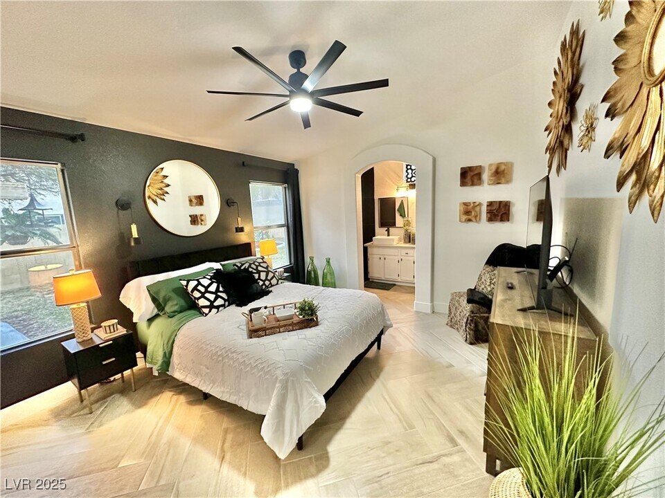 1724 Pinion Mesa Ct in Las Vegas, NV - Building Photo
