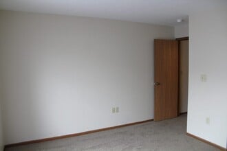 Spinnaker Club East in Reynoldsburg, OH - Building Photo - Building Photo