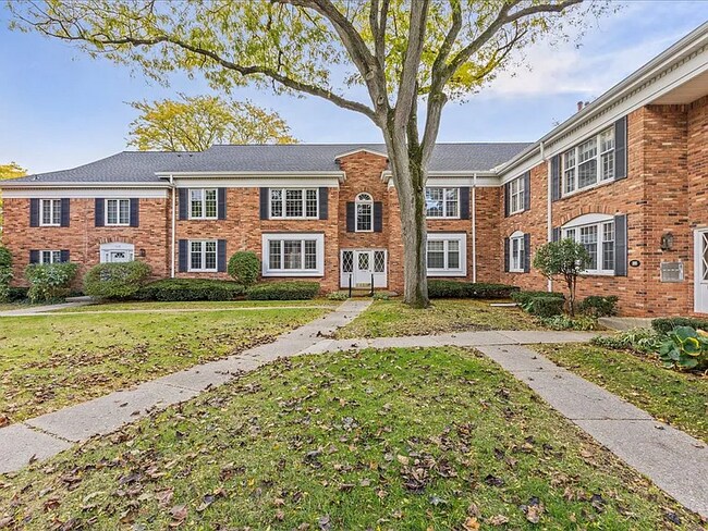 750 Trailwood Path in Bloomfield Township, MI - Building Photo - Building Photo