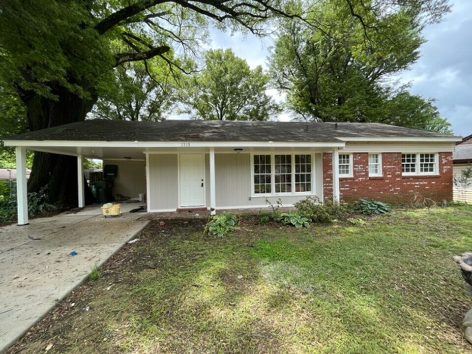 1513 Staunton Dr in Southaven, MS - Building Photo
