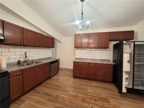 871 Rays Rd in Stone Mountain, GA - Building Photo - Building Photo
