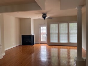 2203 Greywing St in Woodbridge, VA - Building Photo - Building Photo
