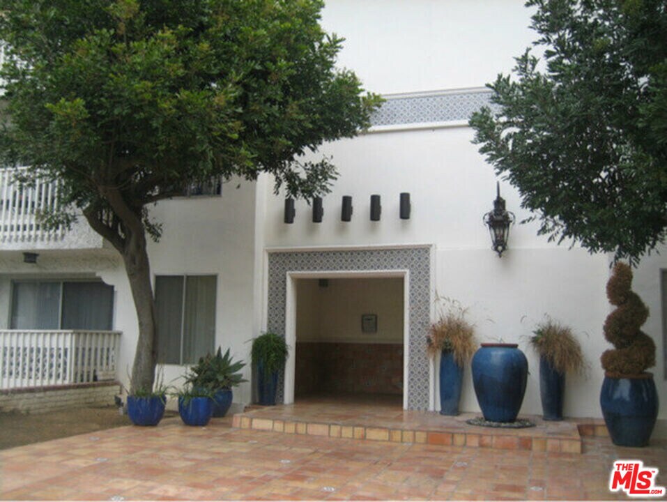 3111 4th St in Santa Monica, CA - Building Photo