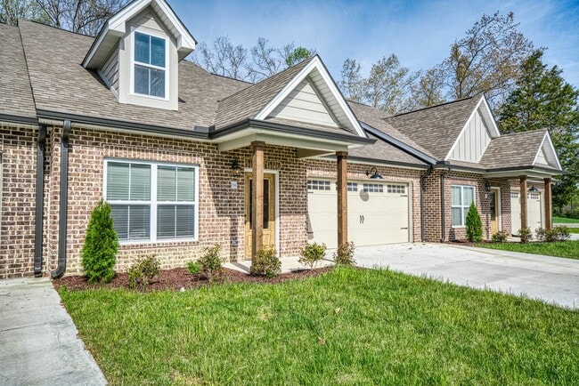 property at 218 Baylor Ct