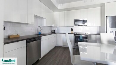 4950 W Prescott St, Unit 5205 in Tampa, FL - Foto de edificio - Building Photo