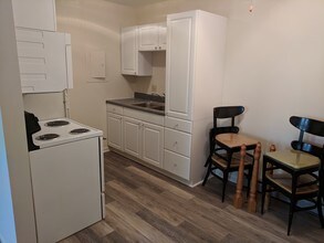 2601 Hillsboro Pike, Unit B12 in Nashville, TN - Building Photo - Building Photo