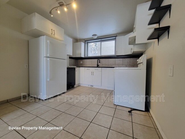 12403B-124130 Ave NW in Edmonton, AB - Building Photo - Building Photo