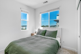 414 Caliper Way in San Marcos, CA - Foto de edificio - Building Photo