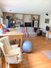 61 6th St, Unit 1 in Cambridge, MA - Building Photo - Building Photo