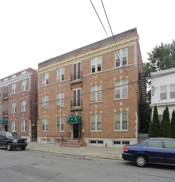 39 Jeanette St in Albany, NY - Foto de edificio