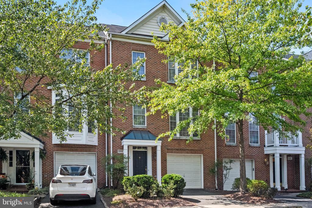 4284 Park Green Ct in Fairfax, VA - Building Photo