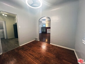 2749 S Sepulveda Blvd in Los Angeles, CA - Building Photo - Building Photo