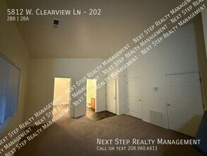 5812 W Clearview Ln in Boise, ID - Building Photo - Building Photo