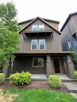 14265 SW Burlwood Ln in Beaverton, OR - Building Photo