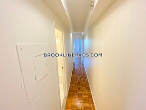 185 Freeman St in Brookline, MA - Building Photo - Building Photo