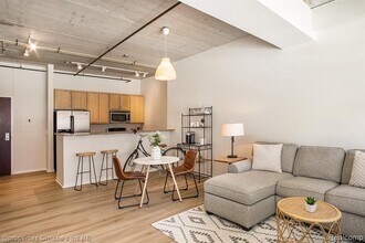 3670 Woodward Ave in Detroit, MI - Building Photo - Building Photo