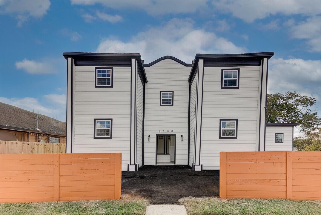 6608 Avenue O in Houston, TX - Building Photo