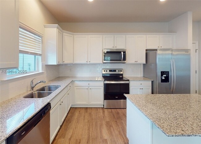 36 Kelsey Ln in Bluffton, SC - Building Photo - Building Photo