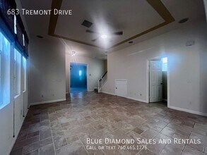 683 S Tremont St in Oceanside, CA - Building Photo - Building Photo
