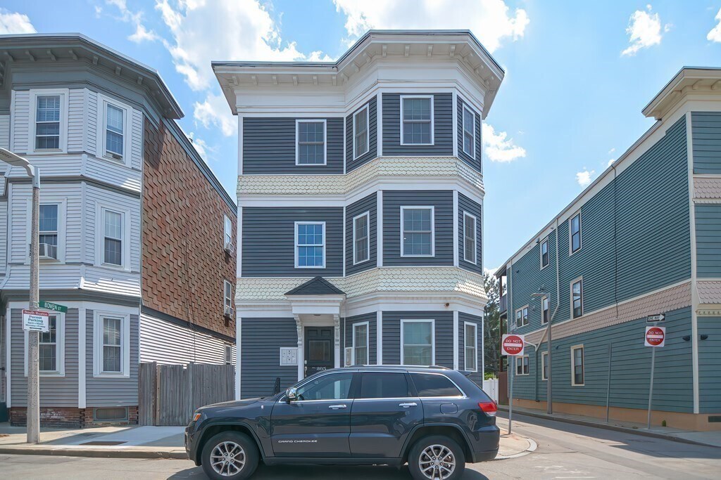 265 E St in Boston, MA - Building Photo