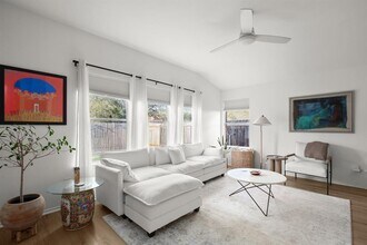 4523 Ramies Run in Austin, TX - Foto de edificio - Building Photo