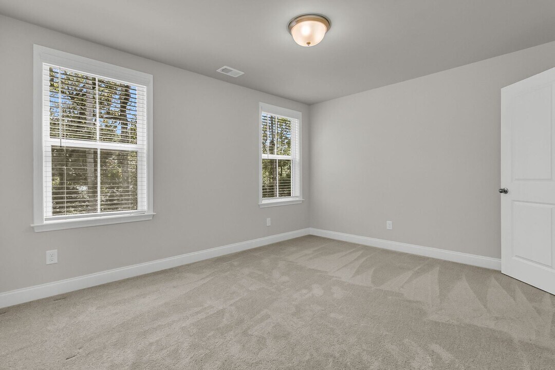 523 Green Fern Dr in Summerville, SC - Building Photo