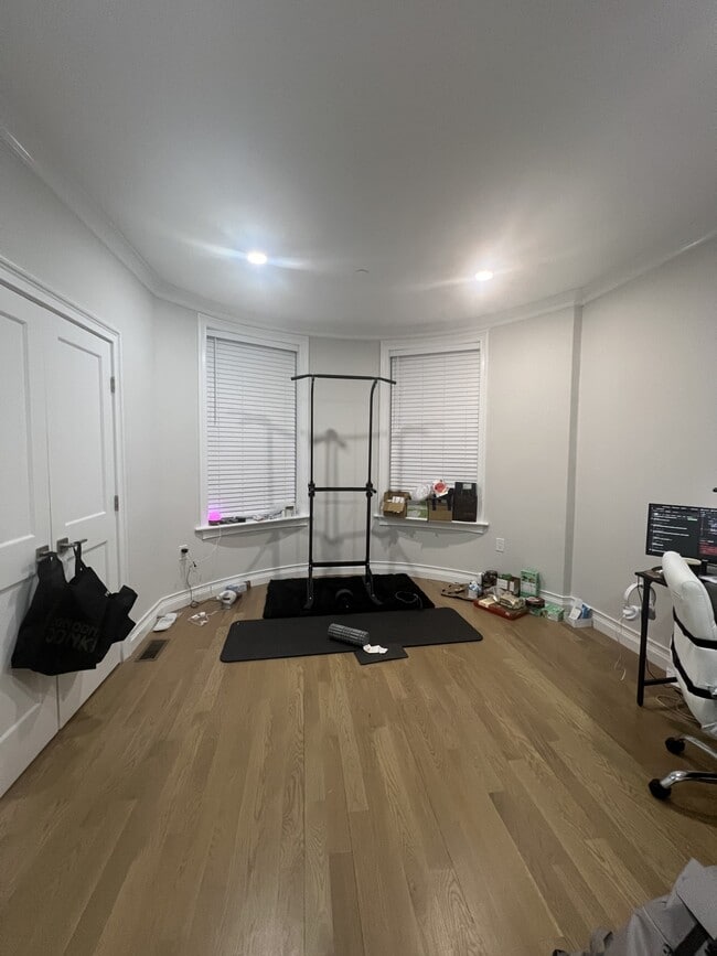 18 Mount Hood Rd, Unit 1