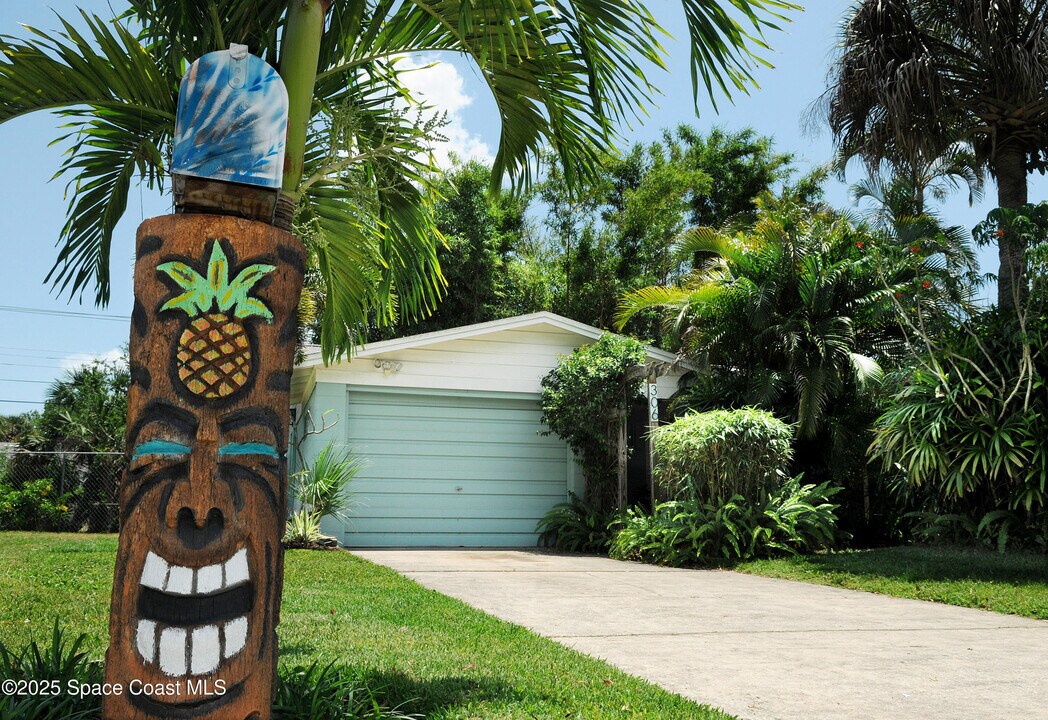 306 3rd St in Merritt Island, FL - Building Photo