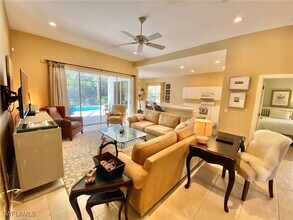 15590 Vallecas Ln in Naples, FL - Building Photo - Building Photo