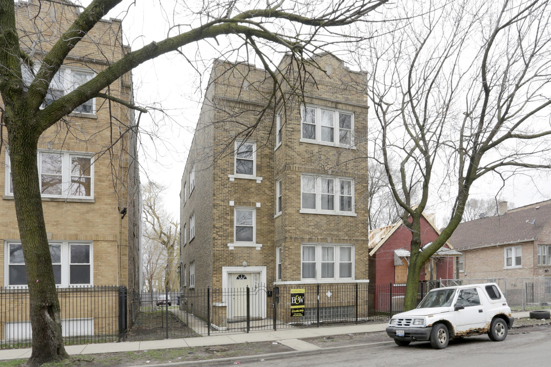 1114 N Hamlin Ave in Chicago, IL - Building Photo