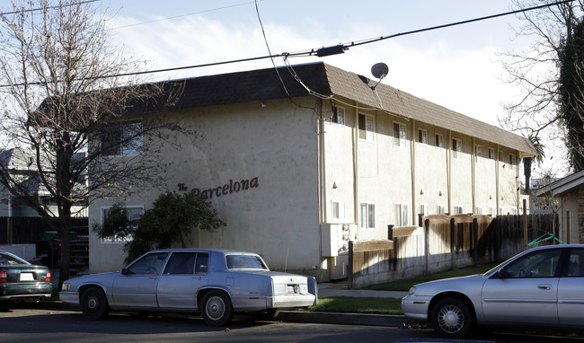 The Barcelona Apartments in Woodland, CA - Building Photo - Building Photo