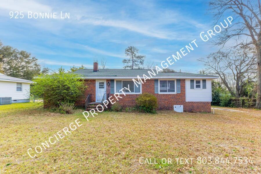 925 Bonnie Ln in Aiken, SC - Building Photo