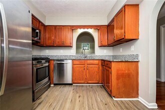 2207 Boulder Springs Dr in Ellenwood, GA - Building Photo - Building Photo