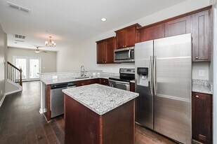 Hickory Station in Mount Juliet, TN - Building Photo