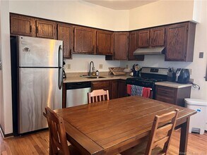 206 St John St-Unit -1 in New Haven, CT - Building Photo - Building Photo