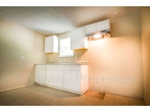 512 S Monumental St in San Antonio, TX - Building Photo - Building Photo