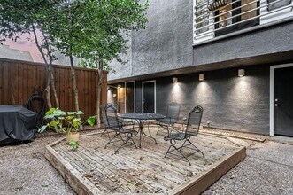 4334 Buena Vista St in Dallas, TX - Building Photo - Building Photo