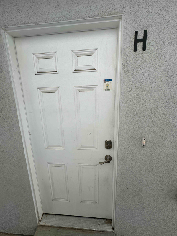 2110 Gaviota Ave in Signal Hill, CA - Building Photo - Building Photo