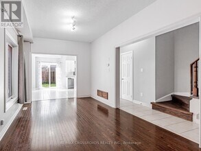 81 Lahore Crescent in Markham, ON - Building Photo - Building Photo