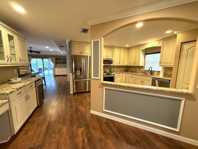 3369 Houle Ave in Sarasota, FL - Building Photo - Building Photo