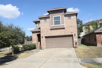 1903 Acaciawood Way in Houston, TX - Building Photo - Building Photo