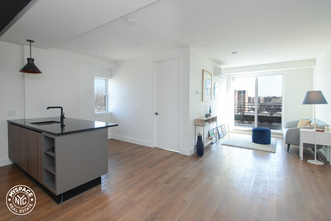 242 Newkirk Ave-Unit -5G in Brooklyn, NY - Building Photo - Building Photo