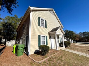 102 Winterberry Ln in Columbia, SC - Building Photo - Building Photo