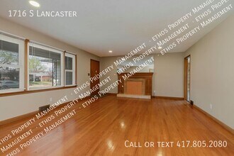 1716 S Lancaster Ave in Springfield, MO - Building Photo - Building Photo