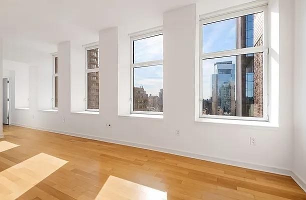 property at 11 E 29th St