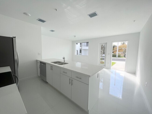 25265 SW 134th Ave, Unit 11 in Homestead, FL - Foto de edificio - Building Photo