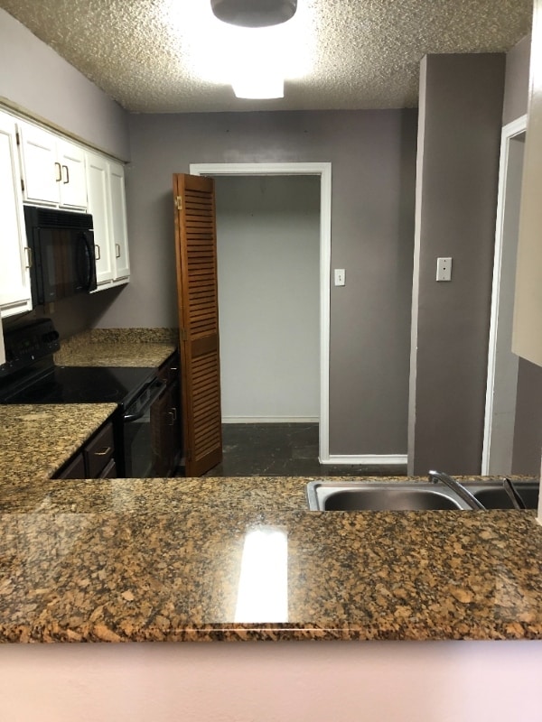 526 Oakridge Dr in Greenville, TX - Building Photo - Building Photo