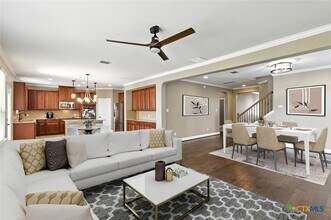 319 Hunters Hill Dr in San Marcos, TX - Building Photo - Building Photo