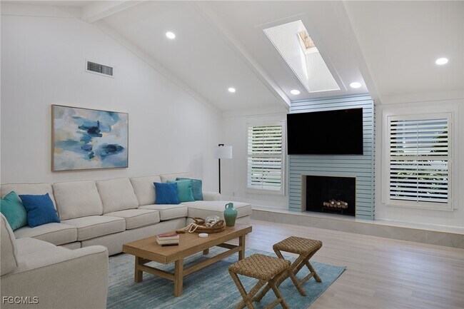 1224 Kittiwake Cir in Sanibel, FL - Building Photo - Building Photo