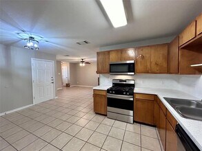 3007 Kestrel Dr in Austin, TX - Building Photo - Building Photo